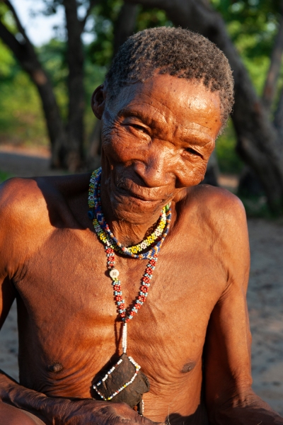 Namibia_San_Bushmen_2009Oct28_4200