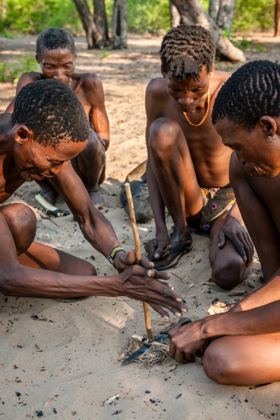 Namibia_San_Bushmen_2009Oct28_4609