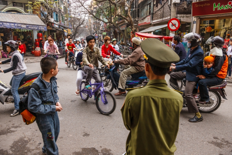 Viet_Nam_Hanoi_20080313_1437