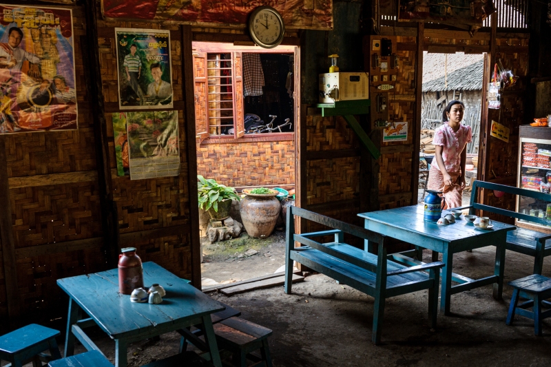 1_Burma_Mandalay_20100203_2347