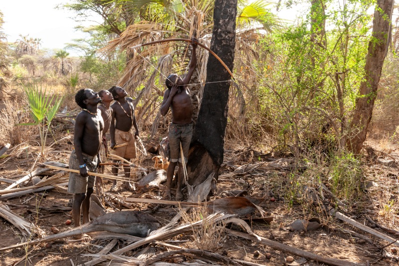 Tanzania_Hadzabe_Hunting_2009Nov02_7540